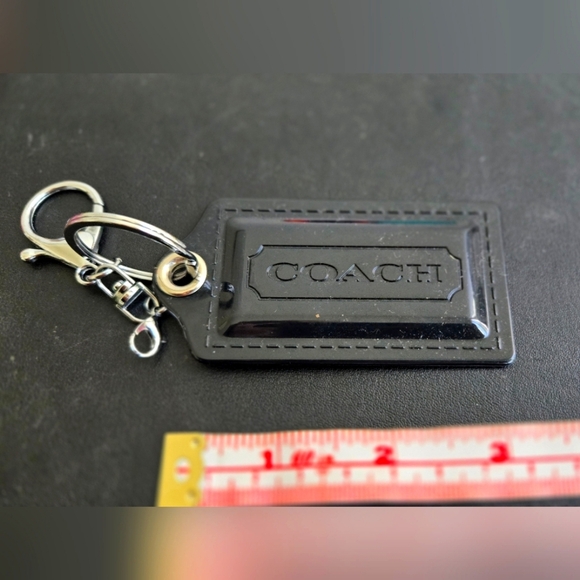 Coach Plastic Purse Hang Tag Keychain Black - Picture 1 of 3